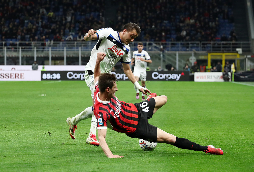 Retegui in dubbio: un affaticamento al flessore preoccupa l’Atalanta