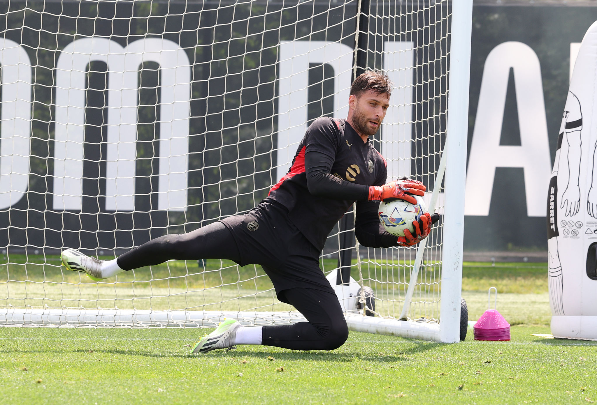 Porte girevoli: Sportiello e Gollini, si pensa allo scambio tra Milan e Roma