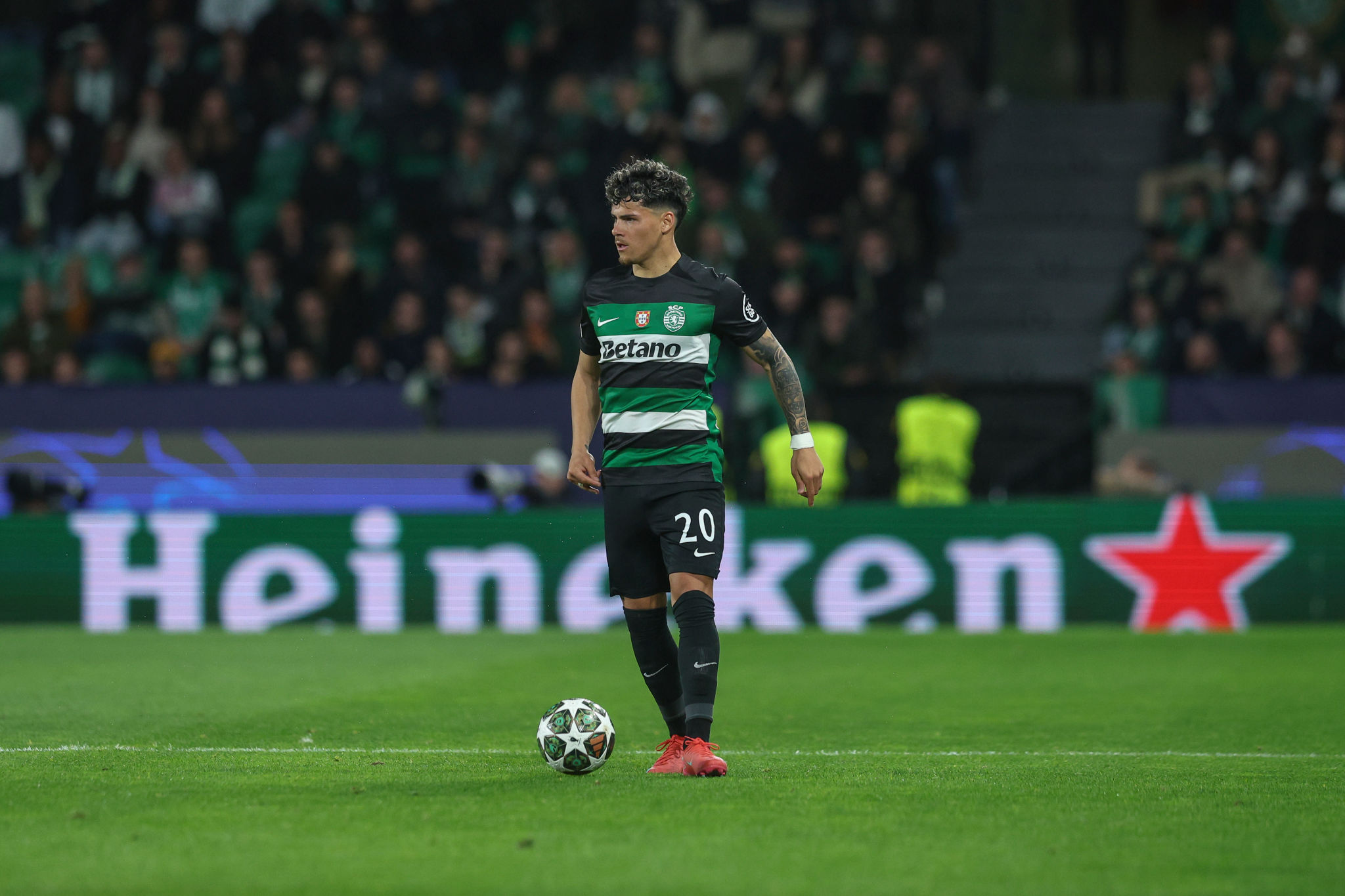 Atalanta, idea Araujo. Ma lo slot extracomunitario frena l’affare