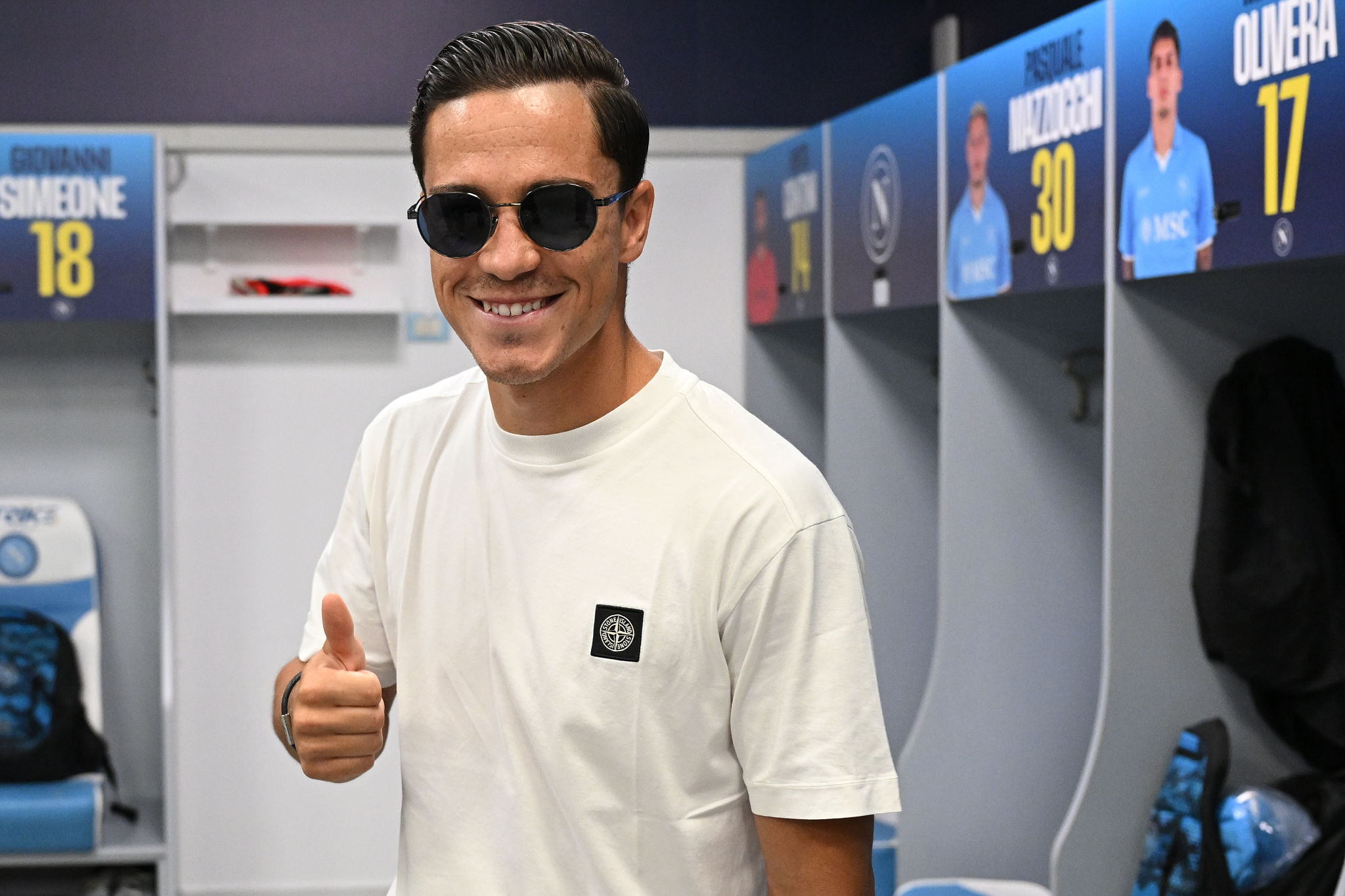 Il messaggio del tifo per Raspadori: “Suda la maglia e sarai uno di noi”