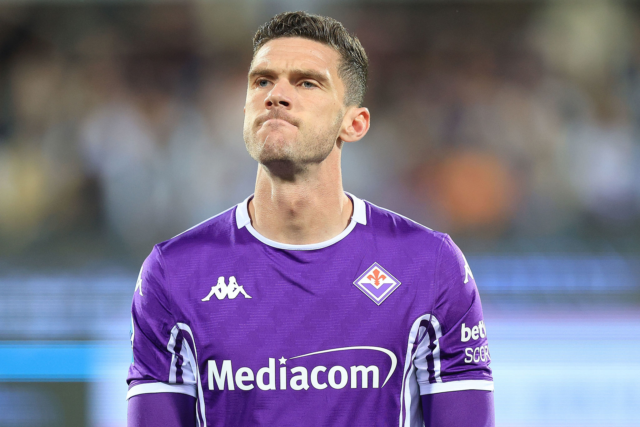 Gosens, debutto contro l’Atalanta: l’amichevole con lo Schalke 04 intreccia passato e futuro