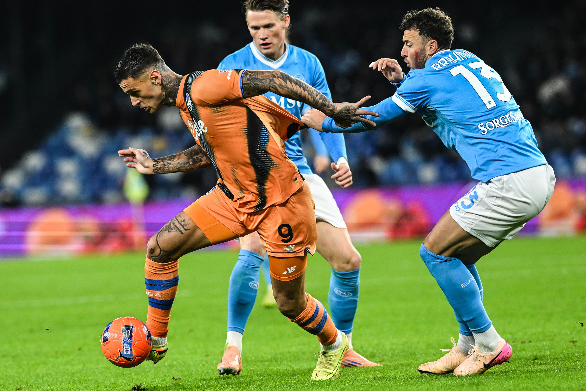 Frenata per l'Atalanta a Napoli: il gol di Scamacca non basta