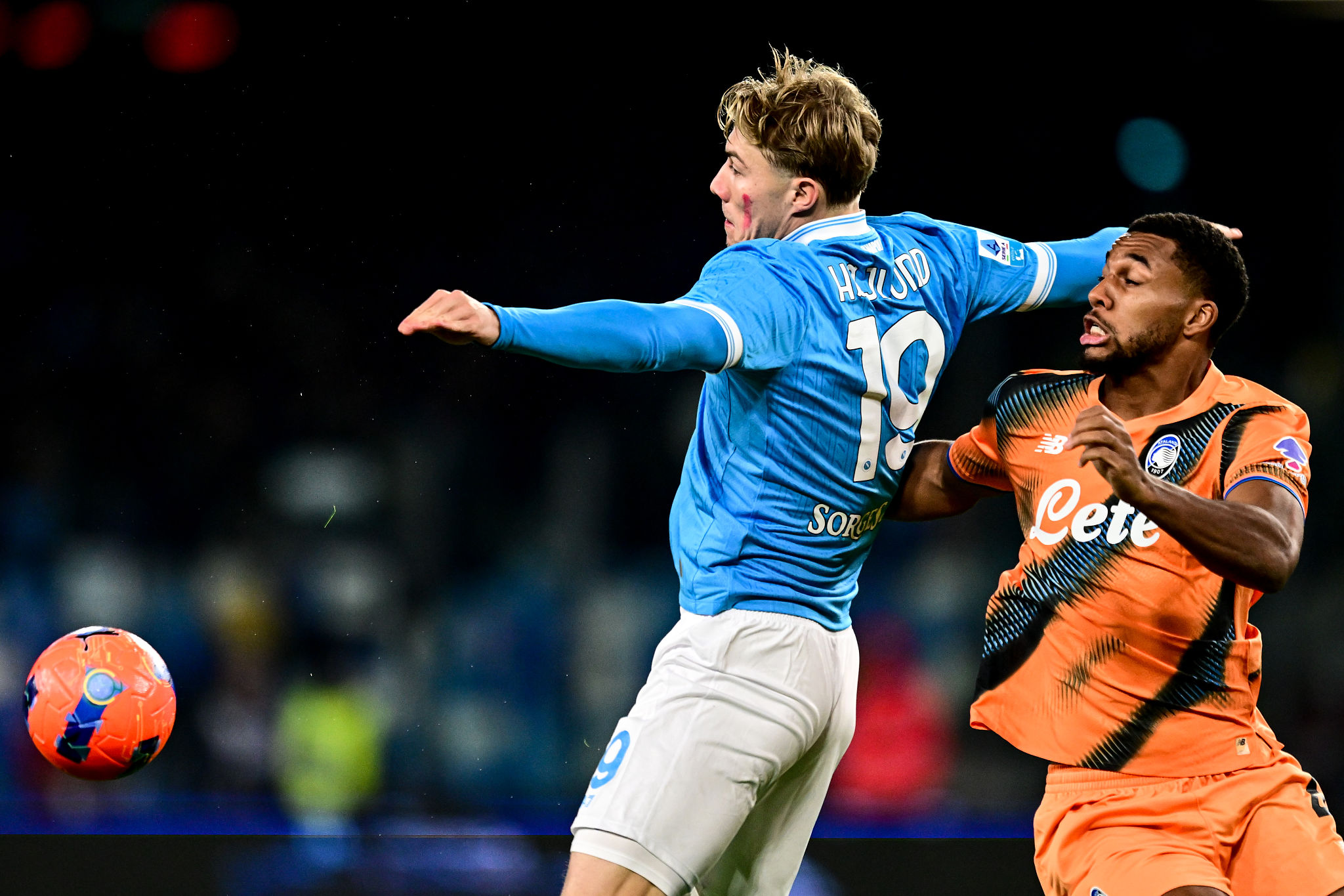 Stop per Hojlund contro l'Atalanta: l'infortunio del danese