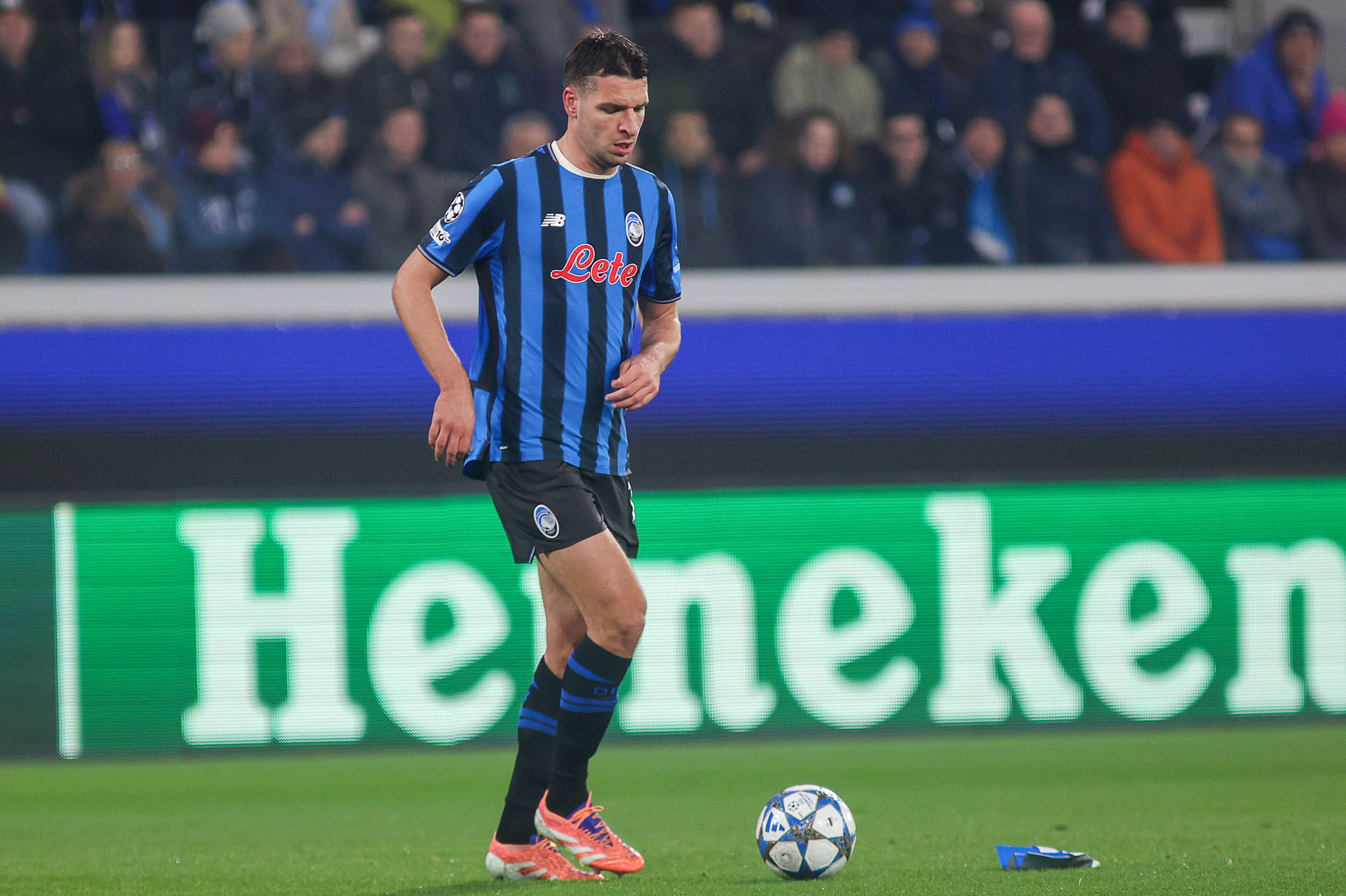 Stop per Djimsiti, trauma all’illiaco: le condizioni