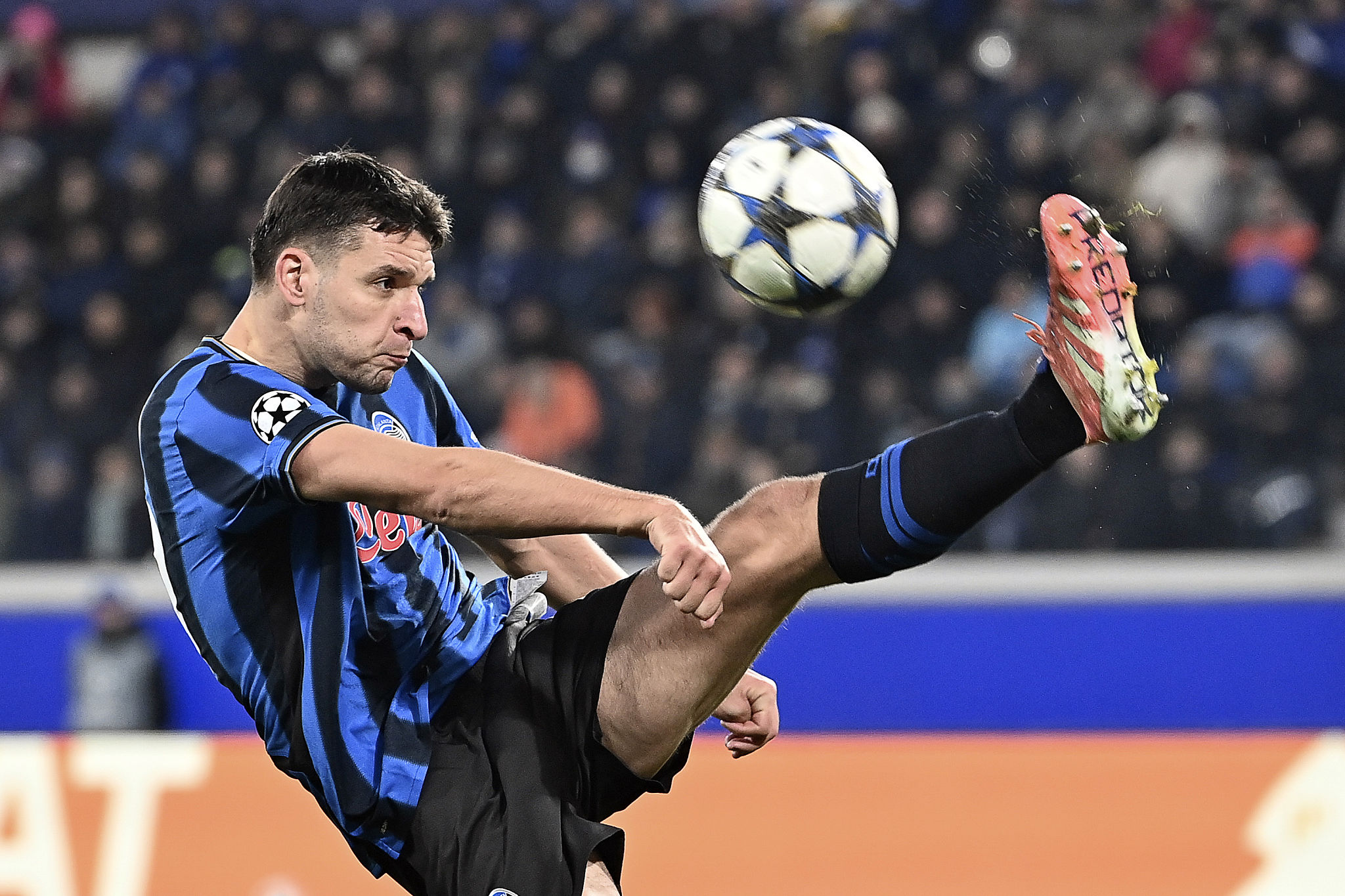 Infortunio Djimsiti, c'è lesione muscolare: i tempi di recupero