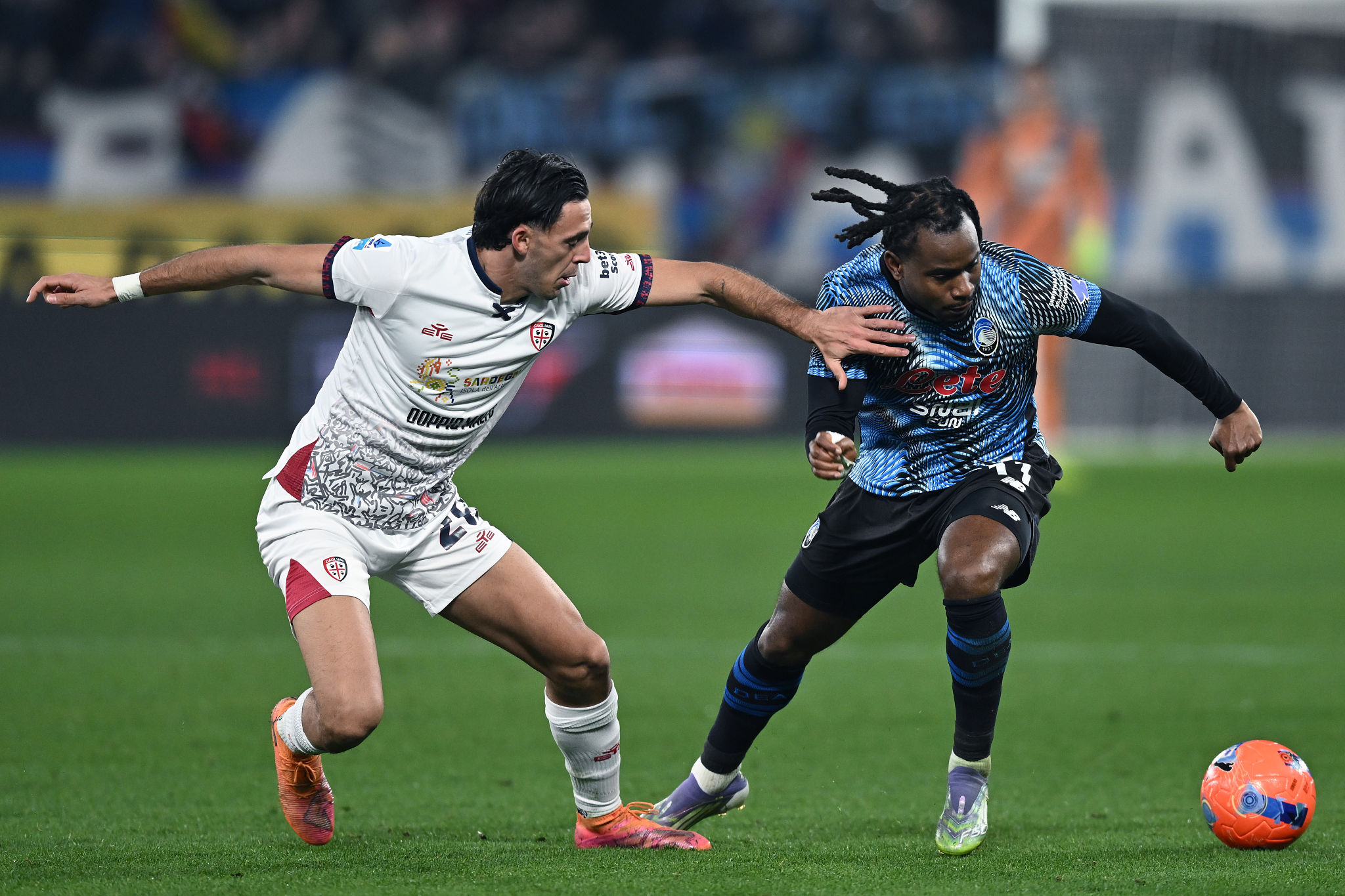 Genoa in difficoltà verso l'Atalanta: due giocatori subiscono una ricaduta