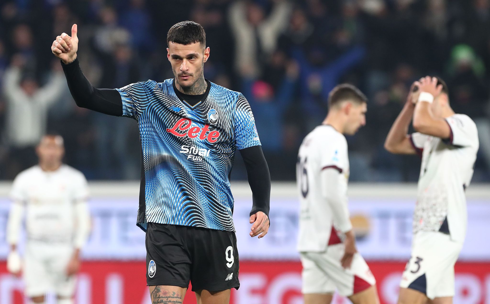 Scamacca torna a Marassi, lo stadio in cui segnò il primo gol in A