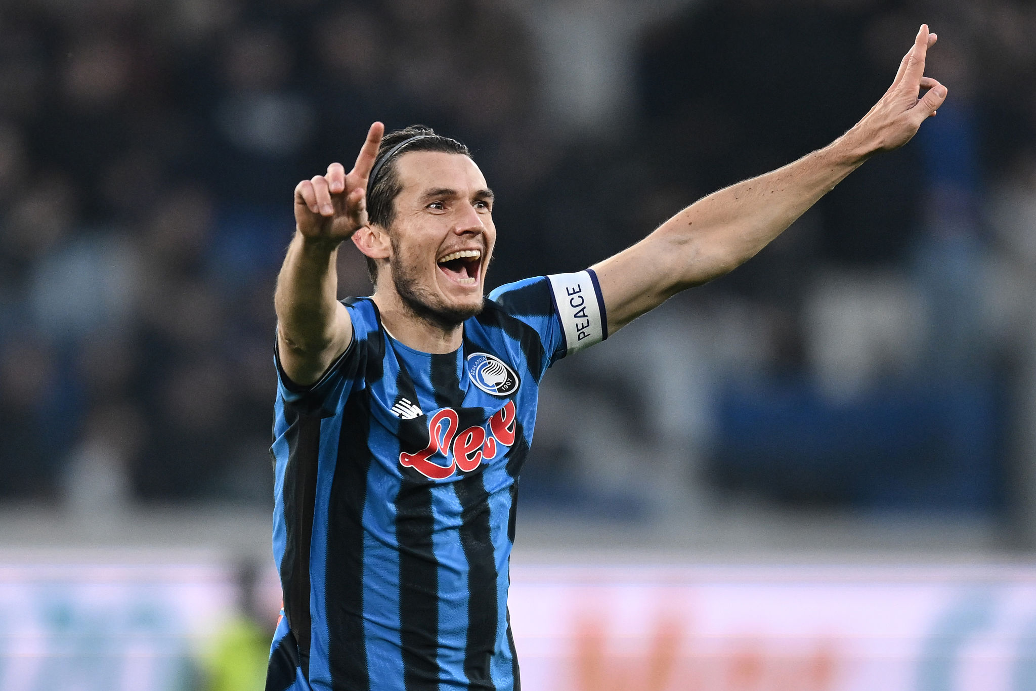 De Roon traccia la rotta: "Palladino ci ha ridato fame. Vinciamo la Coppa Italia"