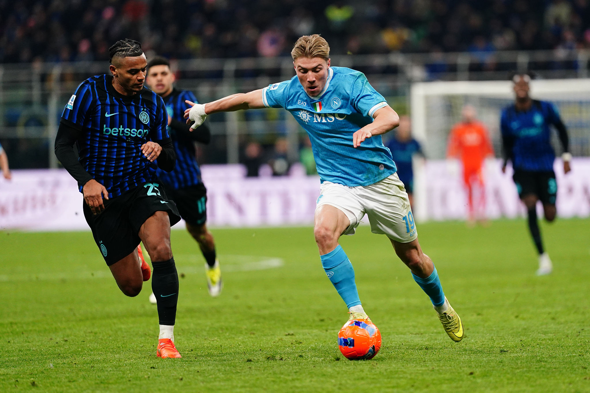 Hojlund avverte l’Atalanta: “Conte è un vincente. Voglio la qualificazione in Champions”