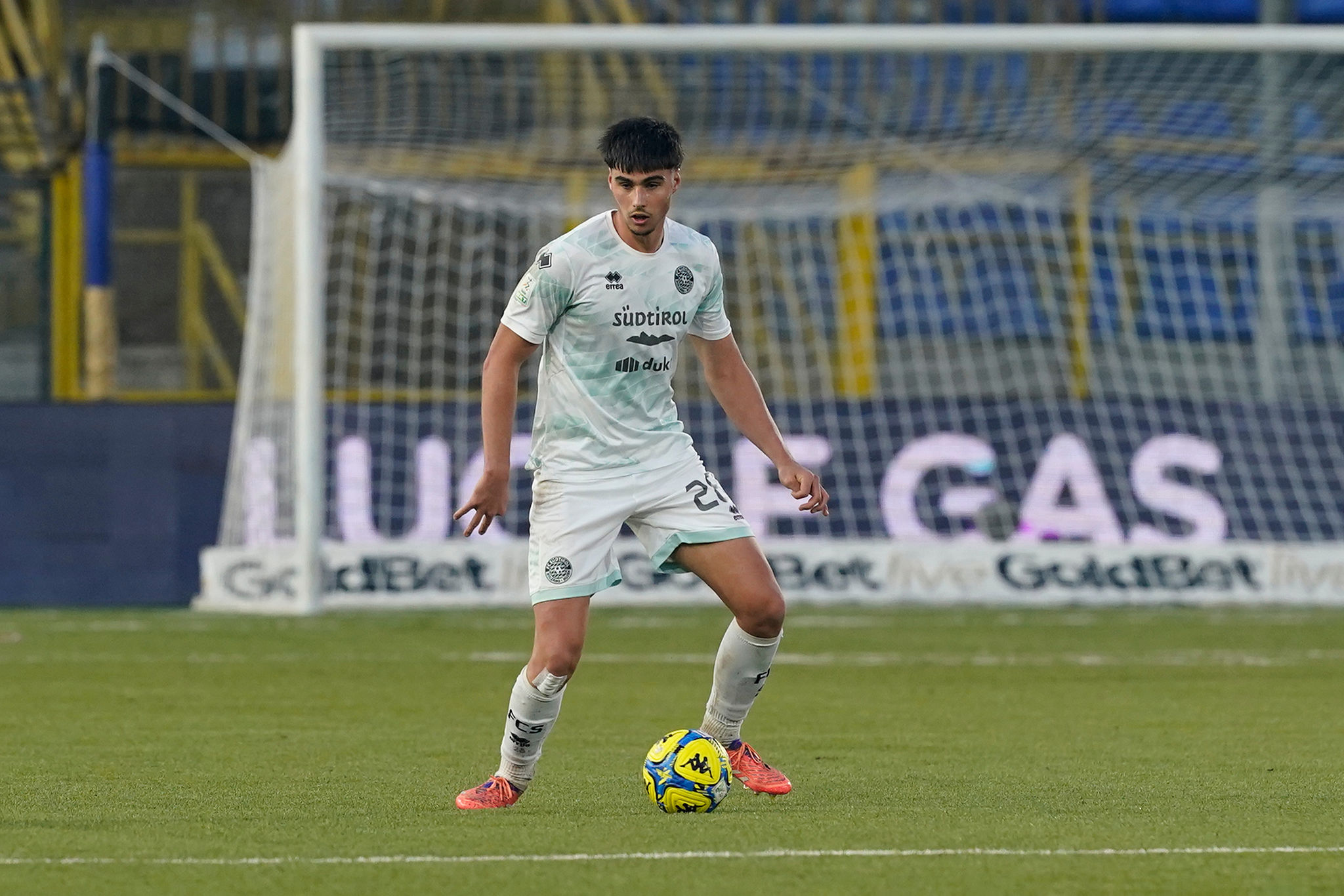 Kofler nel mirino dell’Atalanta: sfida con il Friburgo per il talento del Südtirol