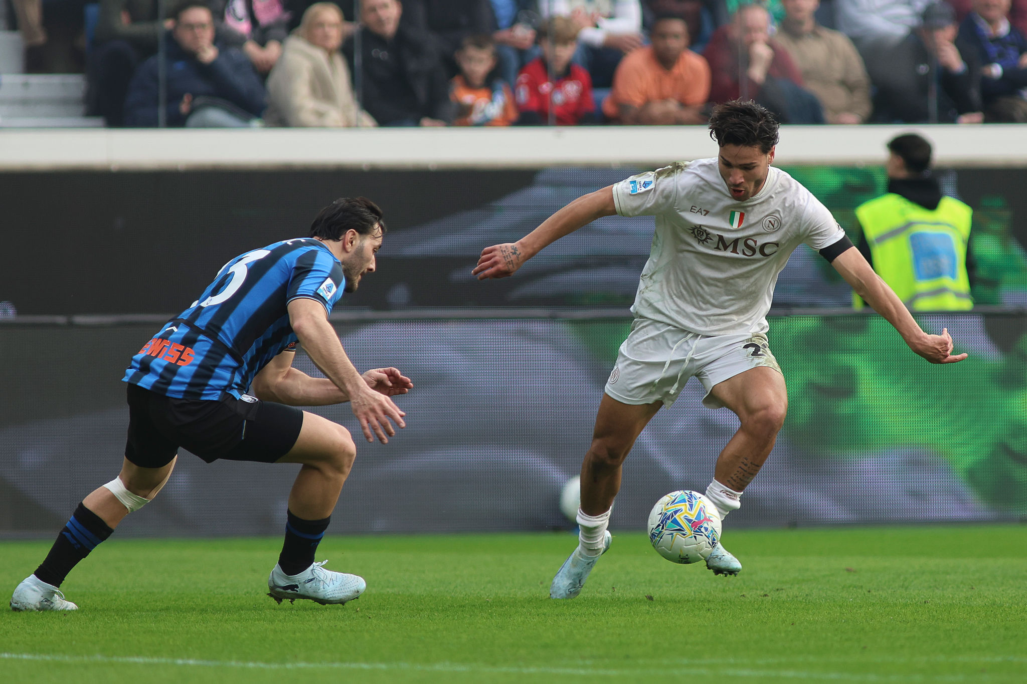 Mercato, sirene tedesche per Kolasinac: lo Schalke 04 sogna il ritorno?