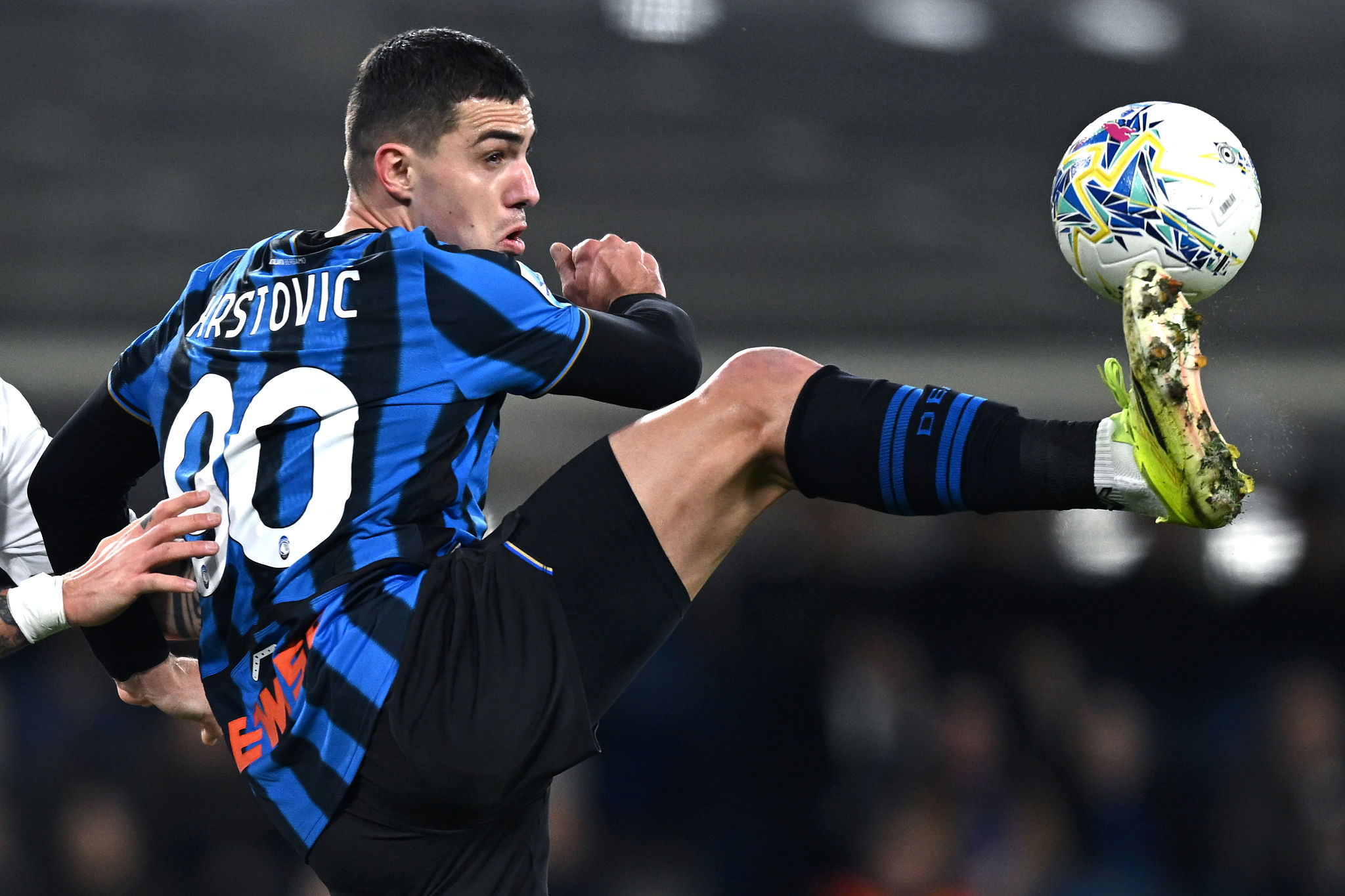 La Fiorentina vince a Como, l'Atalanta ha la chance per il sorpasso al sesto posto