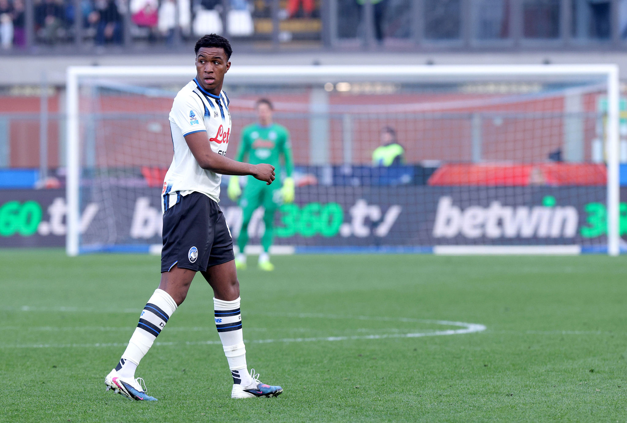 Rosso ad Ahanor, l’analisi di Calvarese: “Schiaffo a Perrone”