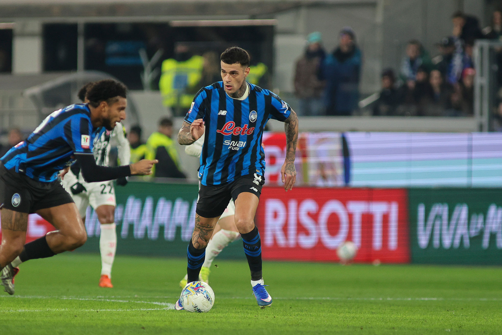 Scamacca parzialmente in gruppo: corsa contro il tempo per la Lazio