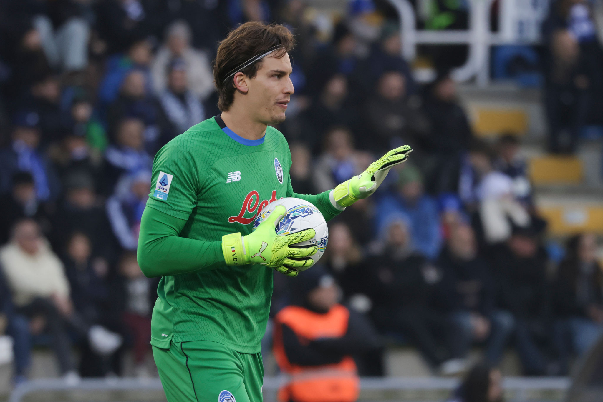 ✓ Carnesecchi para un rigore a Como e blinda il pareggio per l'Atalanta