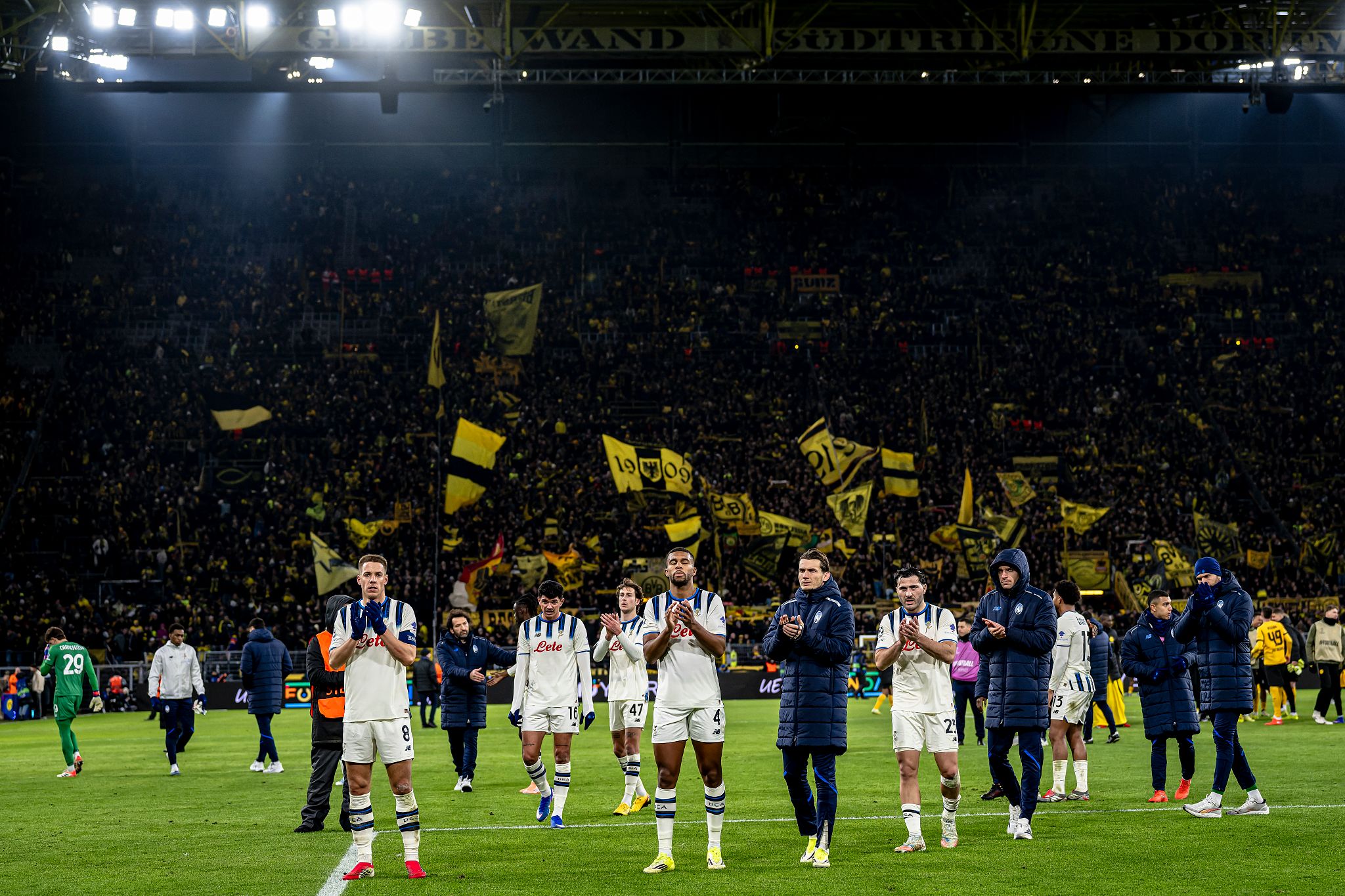 Hien non si nasconde dopo Dortmund: "Impariamo dagli errori per il ritorno"