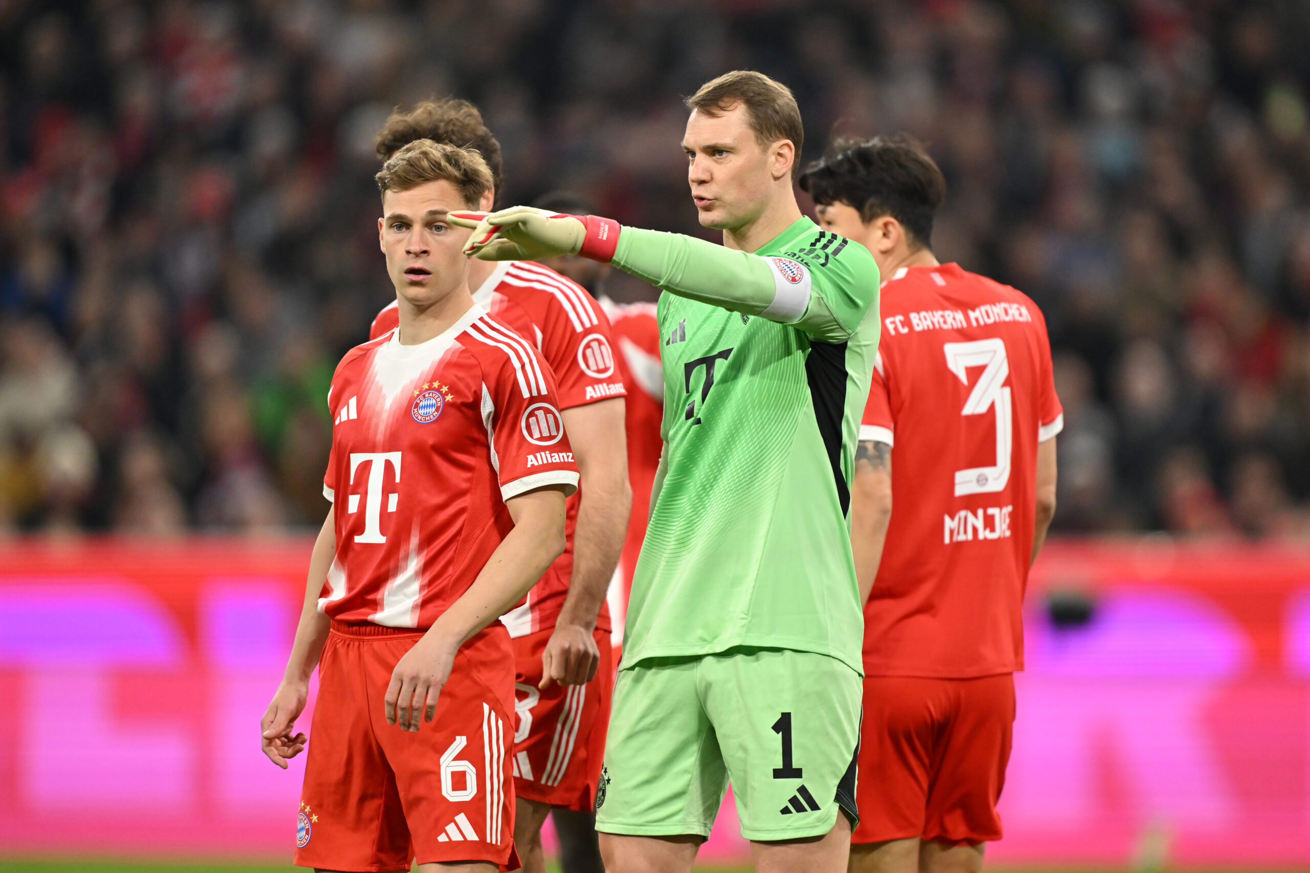 Bayern, infermeria piena: Kane ai box e Neuer ko per un problema al polpaccio