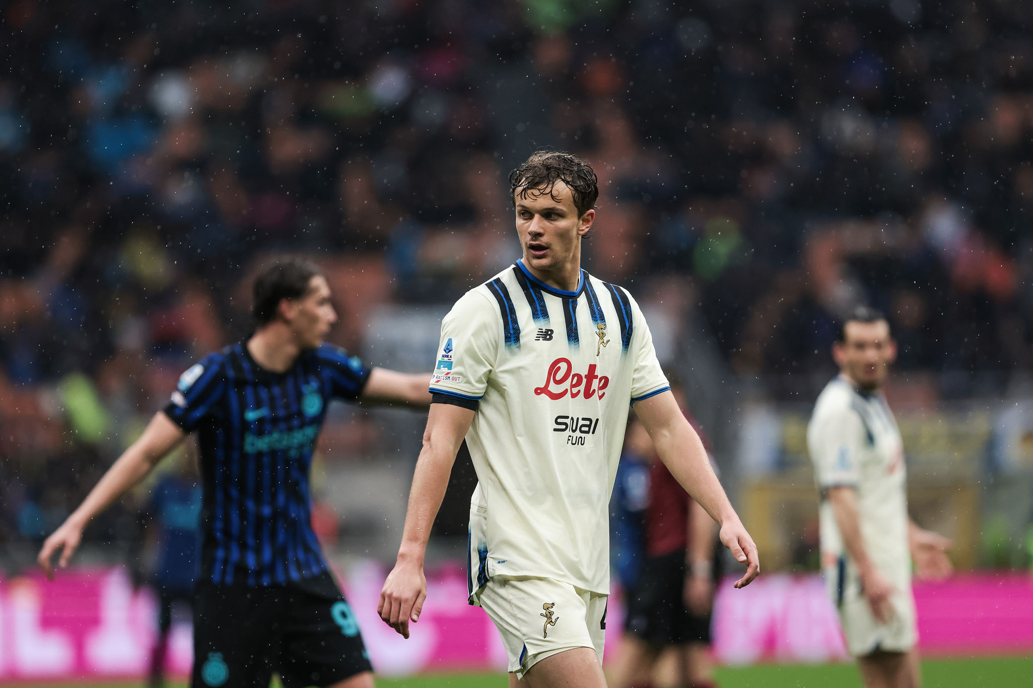 Rigore negato all'Inter, l'AIA ammette l'errore sul contatto di Scalvini