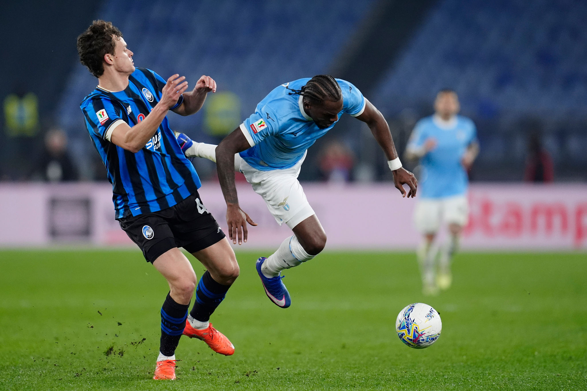 Scalvini, ansia per il ginocchio. Ederson pronto al rientro. Su Raspadori e De Ketelaere