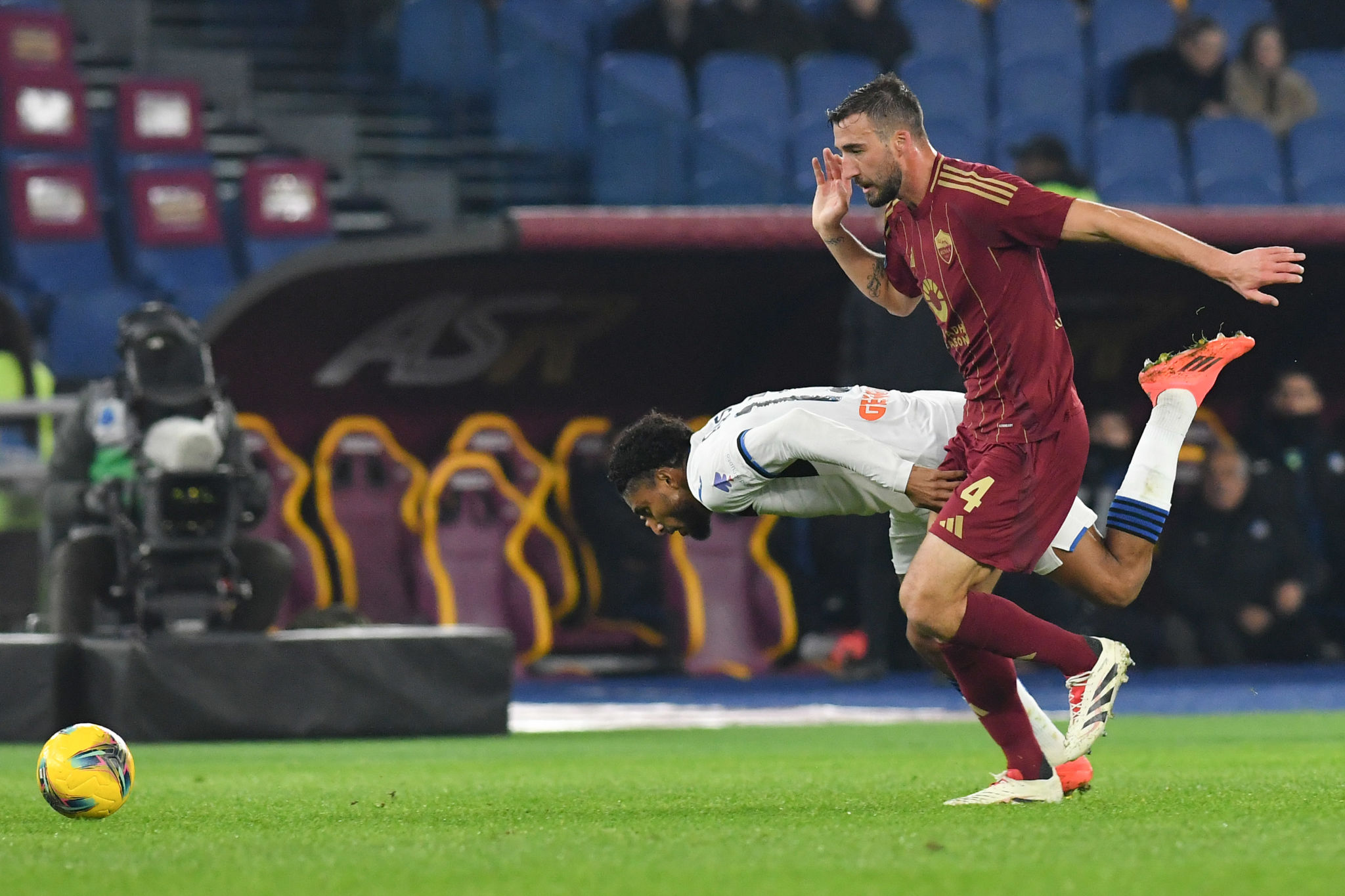 Cristante contro Ederson, la battaglia a centrocampo che infiamma la supersfida