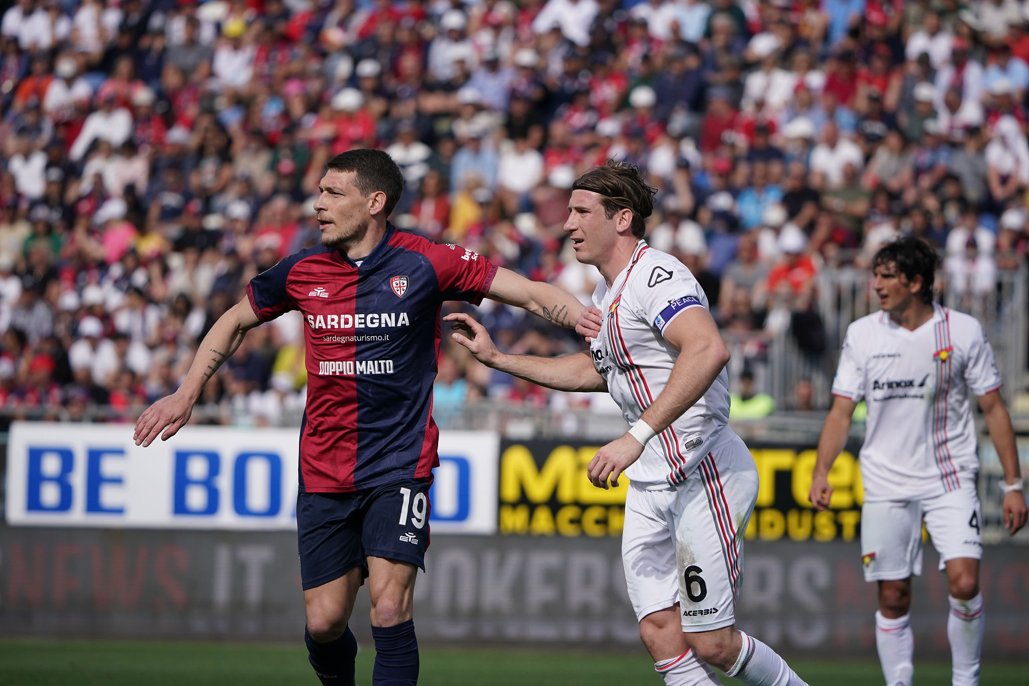 Cagliari, un attacco reinventato per sfidare l'Atalanta senza Belotti