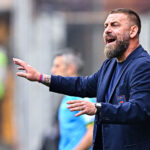 Un'ape interrompe De Rossi: il curioso siparietto in conferenza