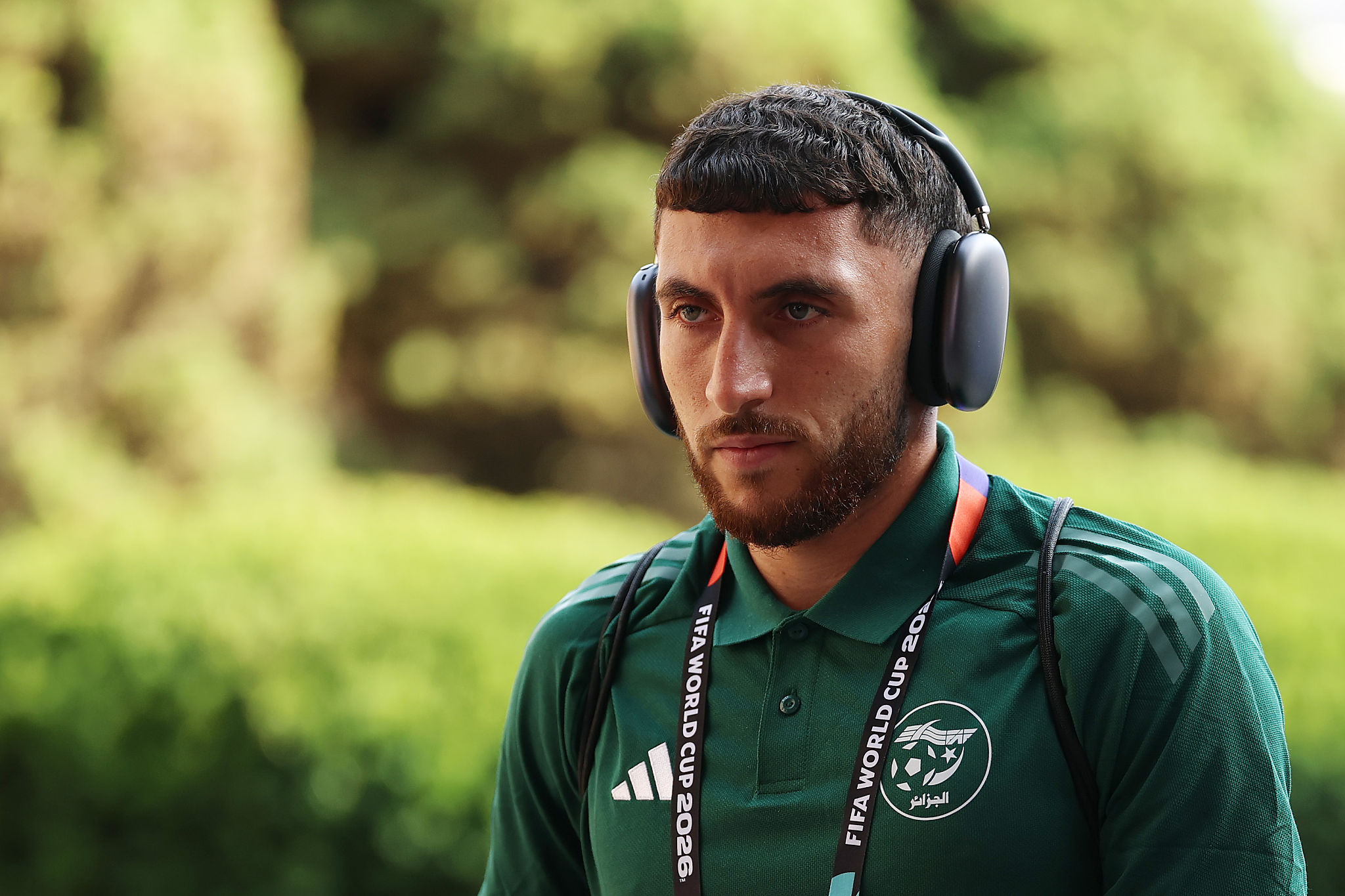 Duello di mercato con il Como per Fares Ghedjemis, l'Atalanta cerca un vice De Ketelaere