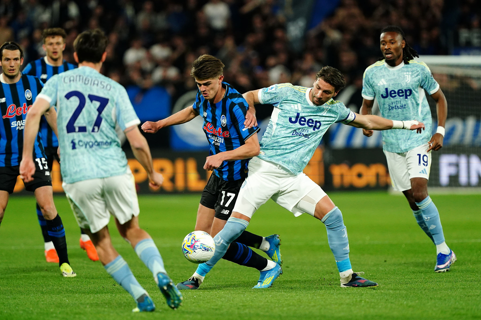 De Ketelaere, l'Atalanta fissa il prezzo: 50 milioni per il talento belga conteso in Europa