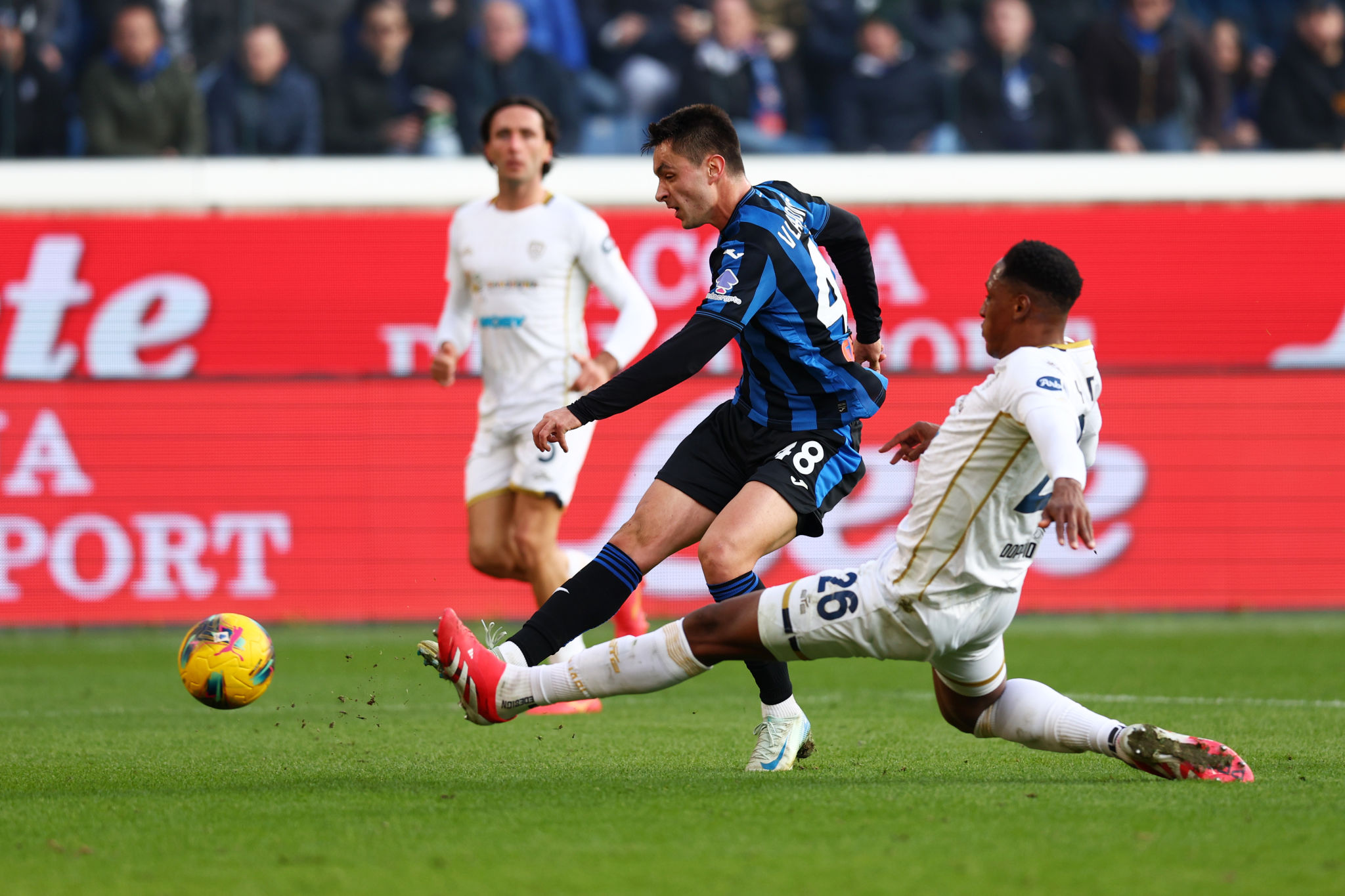 Vlahovic verso il Mantova, si stringe per l'attaccante dell'Atalanta