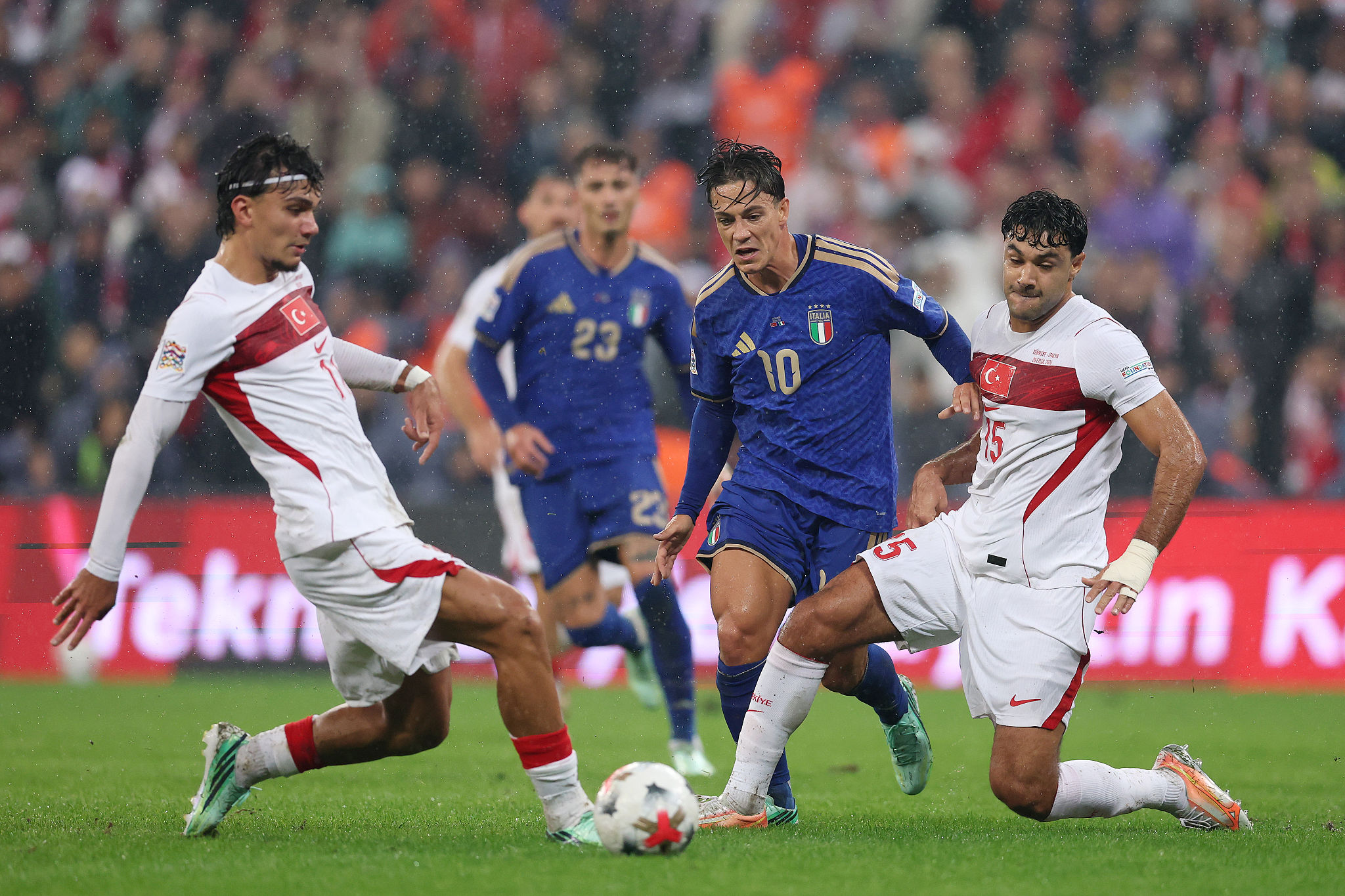 Raspadori playmaker in azzurro, una nuova chiave tattica per l'Atalanta