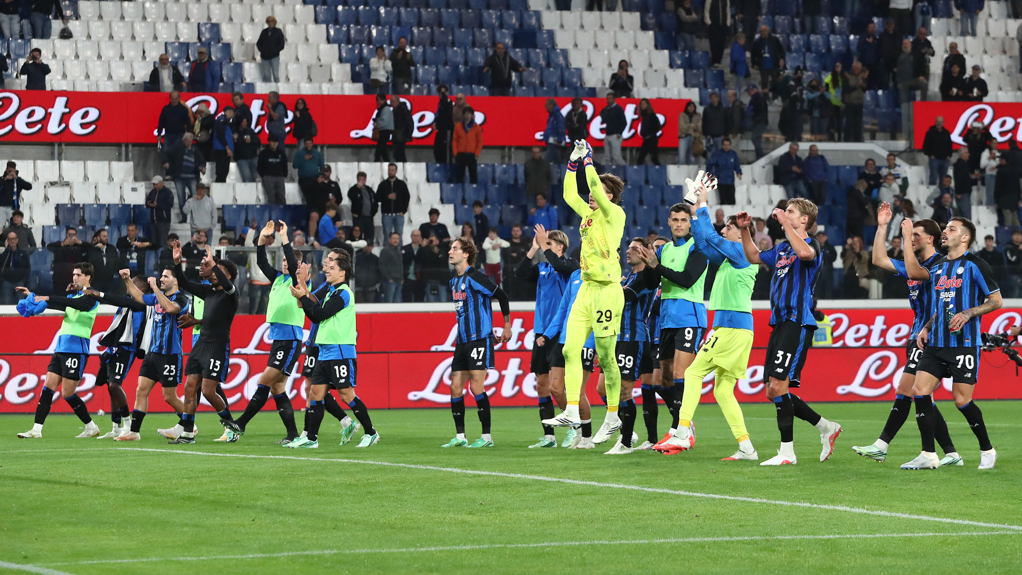 Amsterdam si tinge di nerazzurro, 2.300 tifosi per la sfida con l’Ajax